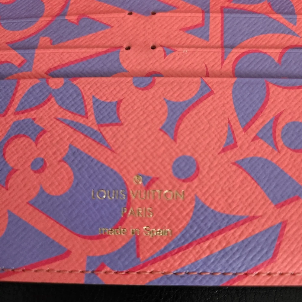 LV Insolite Corail Wristlet/Wallet - Picture 8 of 11